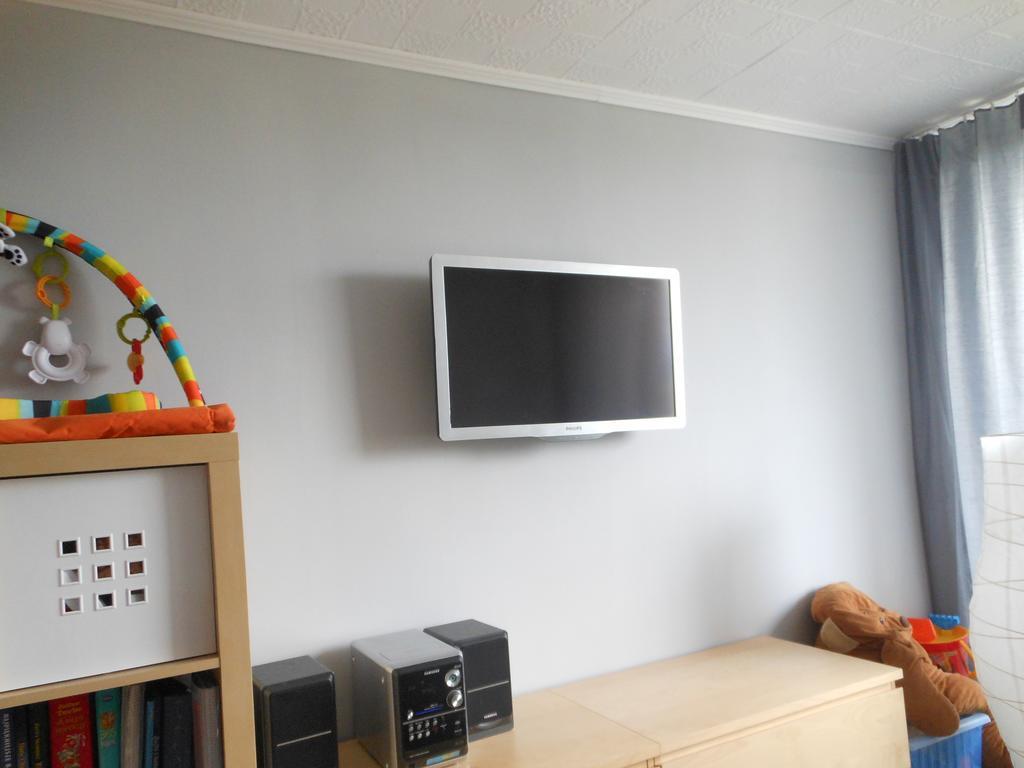 Apartament Obroncow Wybrzeza Apartment Gdansk Room photo