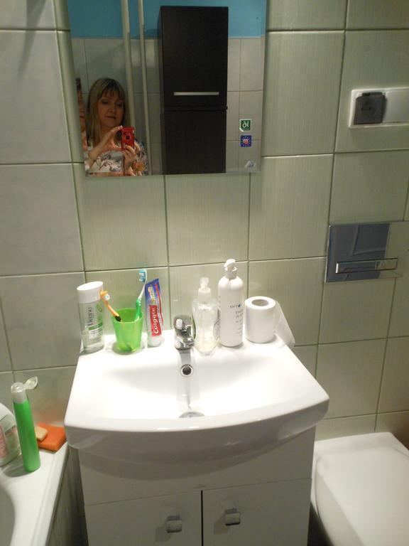 Apartament Obroncow Wybrzeza Apartment Gdansk Room photo